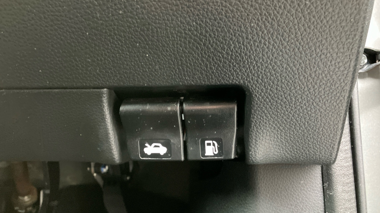 Nissan Qashqai 1.3 DiG-T 160 N-Connecta 5dr Petrol Hatchback